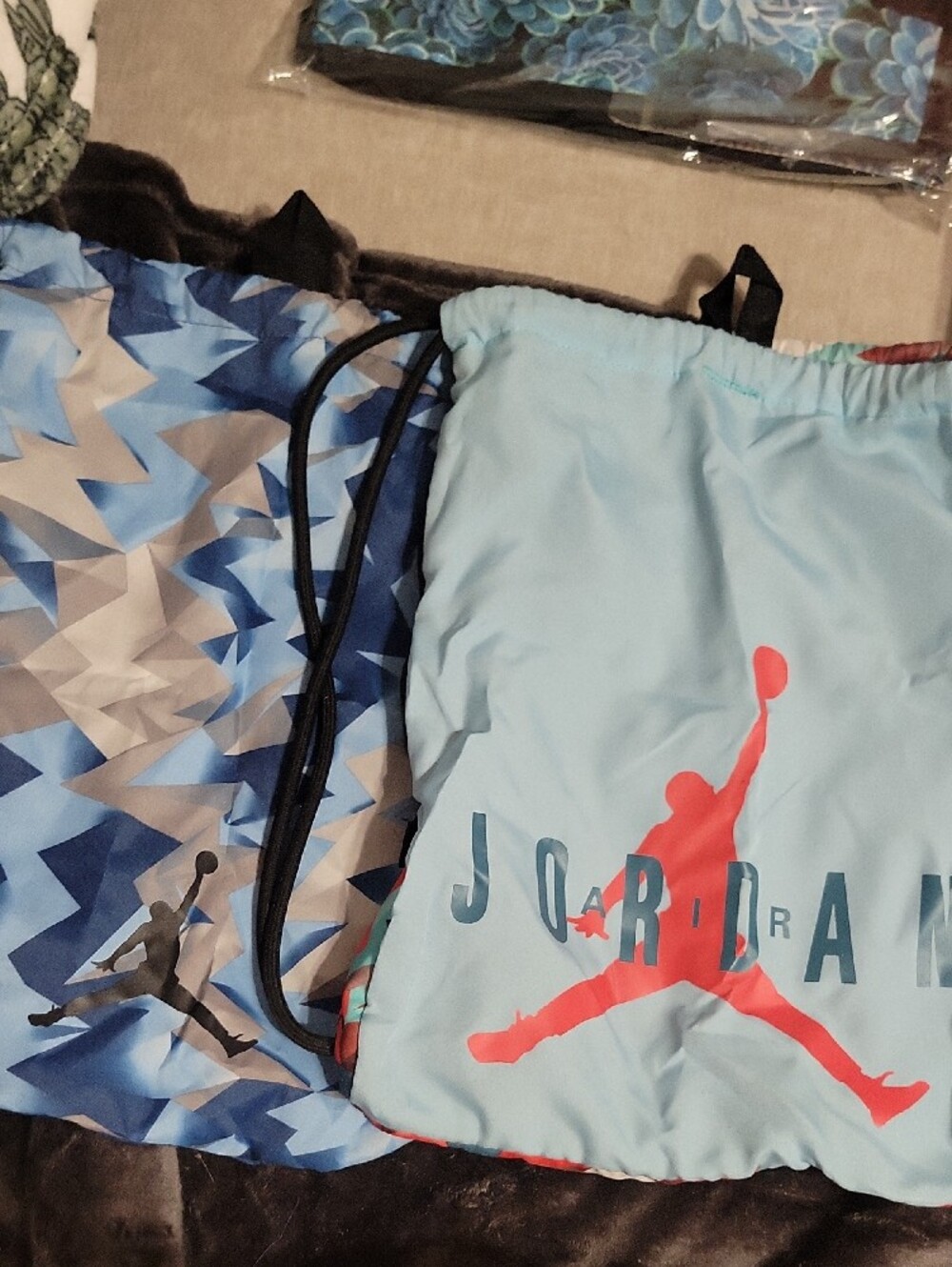 Set Of 2 Jordan Drawstring Bags - Picture 2 of 2